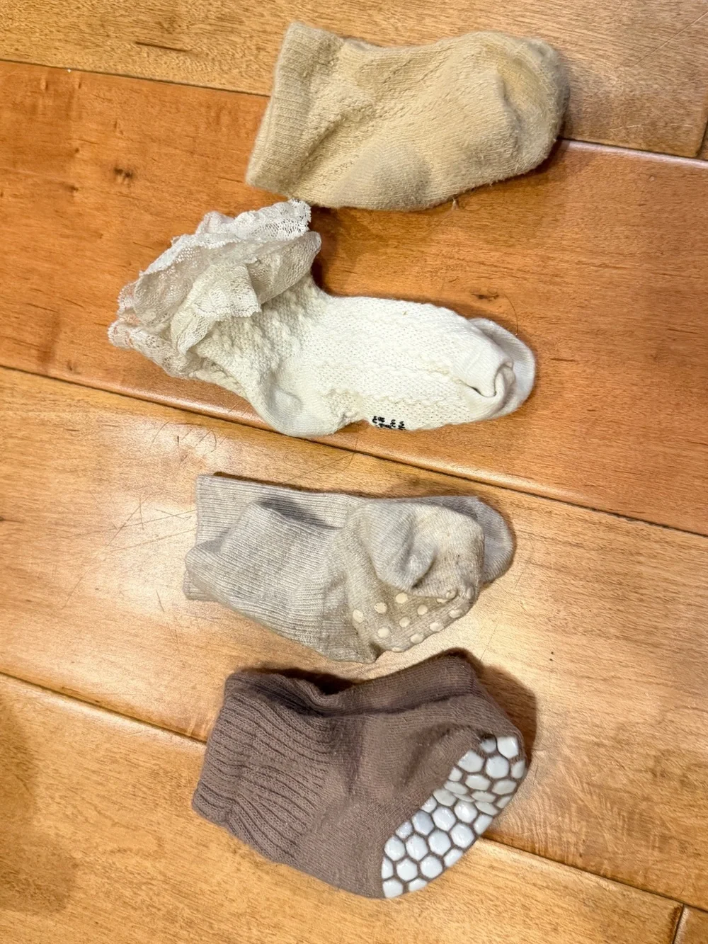Baby Girl Socks 6–12 Months – Neutral Cream, Beige & Brown – 4 Pairs